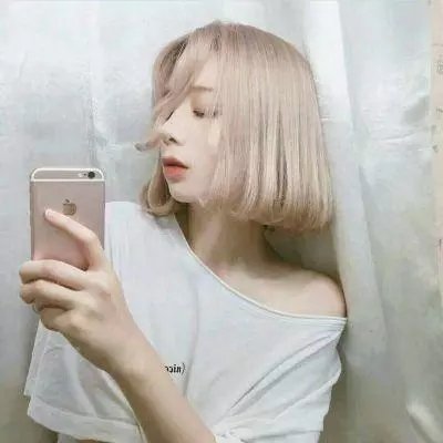 三个月亮